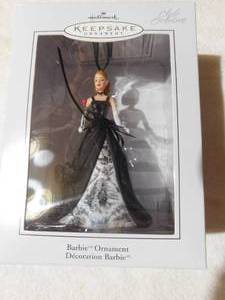 lot 237 image: Hallmark Club Exclusive 2005 Barbie ornament