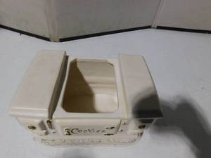 lot 255 image: McCoy cookie jar