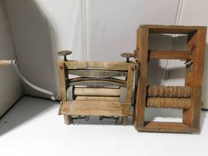 lot 286 image: 2 antique clothes ringers