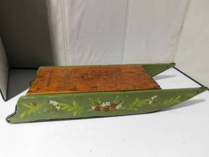 lot 409 image: snow sled