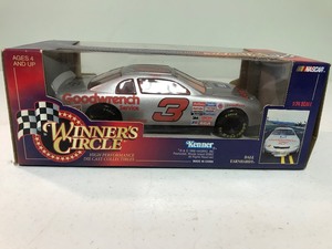 lot 363 image: NASCAR 1998 Winners Circle Dale Earnhardt 124 scale