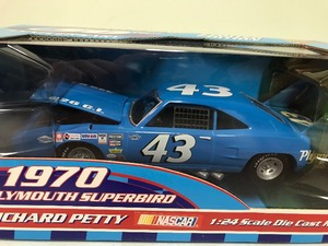 lot 381 image: 1999 NASCAR Racing Champions 50th Anniversary 1970 Plymouth Superbird Richard Petty #43 scale 124.