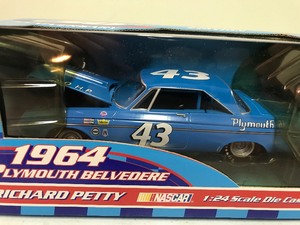 lot 382 image: 1999 NASCAR Racing Champions 50th Anniversary 1964 Plymouth Belvedere Richard Petty #43 scale 124.
