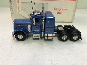 lot 419 image: Matchbox Kenworth semi W900 die cast 143 scale