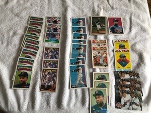 lot 292 image: Kirby Pluckett baseball cards