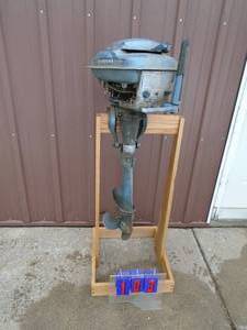 1951-1952 Champion model 2k 4.2 hp. Motor stuck. As shown.