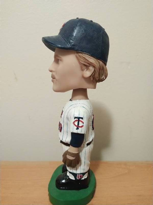 Autographed Minnesota Twins Torii Hunter And Jack Morris Bobblehead, Collectable Sale Packed With Autographed Sports Memorabilia, Sterling  Silver, Uranium Glass And More!!