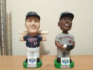 lot 6 image: Autographed Minnesota Twins Torii Hunter And Corey Koskie Bobblehead