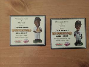 lot 10 image: Autographed Minnesota Twins Torii Hunter And Jack Morris Bobblehead
