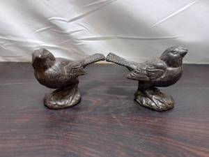 lot 56 image: Pair Of Vintage Cast Iron Bird Figurines