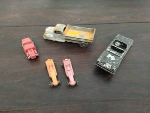 lot 42 image: Old Tootsie Toy Cars