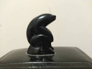 lot 13 image: Vintage Inuit Trinket Box