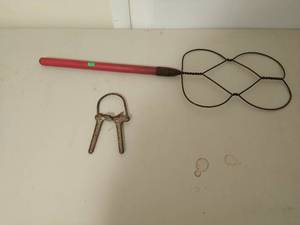 lot 90 image: Vintage Rug Beater And Jar Sealer
