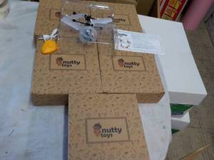 lot 60 image: 5 Nutty Toys...
