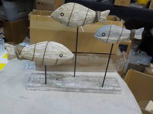 lot 69 image: 2 Sets Fish Wood Dcor...