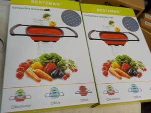 lot 79 image: 2 BestzMwk Collapsible Colander Set...