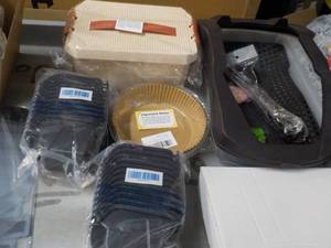 lot 90 image: Storage and more...
