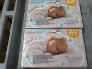 lot 92 image: 2 Sets of 2 pc Baby Crib Sheets...