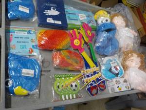 lot 94 image: Toddler Toys...