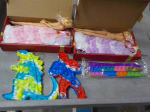 lot 95 image: Barbie Dolls and Bubble Toys...