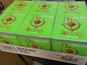 lot 14 image: 6 - 4 packs Bang Sour Heads...
