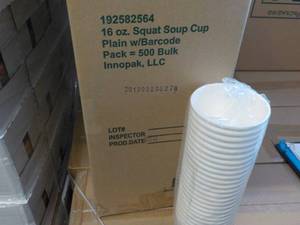lot 136 image: Box of 500 - 16 oz Soup Cups...