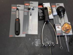 lot 209 image: 4 OXO Products...