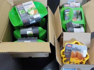 lot 214 image: Case of each OXO 3 Different Produc...