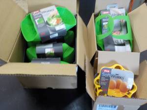lot 215 image: Case of each OXO 3 Different Produc...