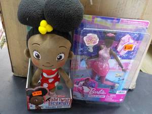 lot 242 image: ADA Twist Scientist and Barbie...