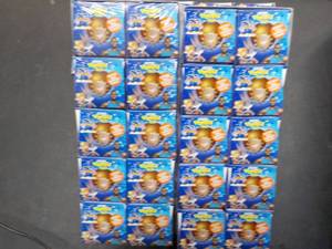 lot 248 image: 2 - 10 Packs Space Man Wonder Ball...