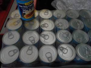 lot 334 image: 24 Pack Hot Dog Chili Sauce...