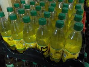 lot 342 image: 24 pack Mellow Yellow...