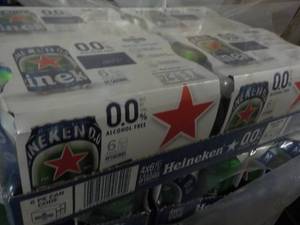 lot 352 image: 4-6 Packs Heineken Non Alcoholic ...