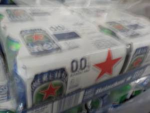 lot 354 image: 4-6 Packs Heineken Non Alcoholic ...