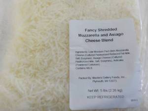 lot 460 image: 5 lb. Bag Frozen Shredded Mozzarell...
