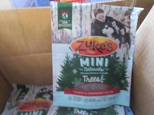 lot 157 image: 2 Boxes 12 - 5 oz Bags each Zukes ...