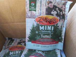 lot 158 image: 2 Boxes 12 - 5 oz Bags each Zukes ...