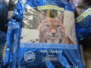 lot 194 image: 11 lb. Bag Blue Wilderness Adult Ca...