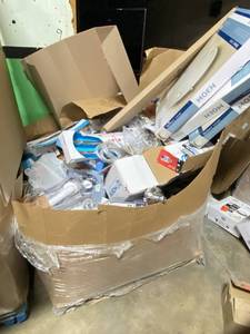 HUGE LOT of Plumbing Supplies, Towel Bars, Toilet Paper Holders, MOEN, DELTA and more..