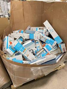 HUGE LOT of Plumbing Supplies, Towel Bars, Toilet Paper Holders, MOEN, DELTA and more..