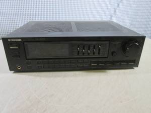 lot 6 image: (D-2) Pioneer SX-1300 Stereo Receiv...