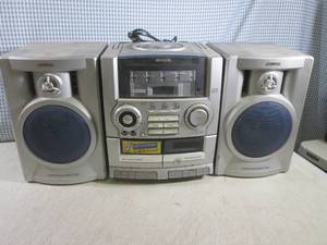 lot 35 image: (FS) Aiwa CA-DW535 Portable Stereo ...