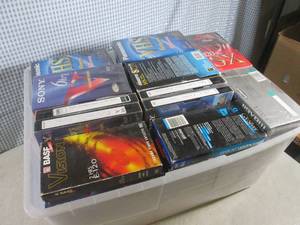 lot 113 image: (EC1) Tote Full of VHS Tapes with M...