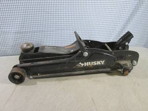 lot 118 image: (G-1) Husky 2 12 Ton Quick Contact...