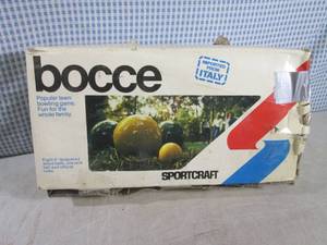 lot 120 image: (F-0) Sportcraft Bocce Ball Set...