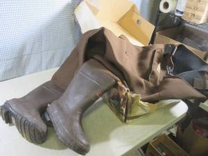 lot 121 image: (EW7) Gander Mtn Guide Series Wader...