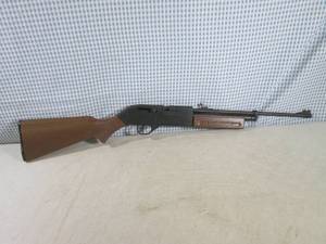 lot 124 image: (B-3) Pumpmaster 760 .177 Cal BBPe...