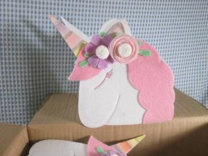 lot 133 image: (EW6) Case of 12 Foam Unicorn Easte...