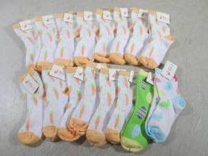 lot 154 image: (EC1) 16 Pair Kids Socks Size 7 - ...
